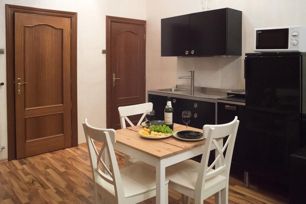 Inviting Flat In The Heart Of Town Apartment Budapest Exterior photo