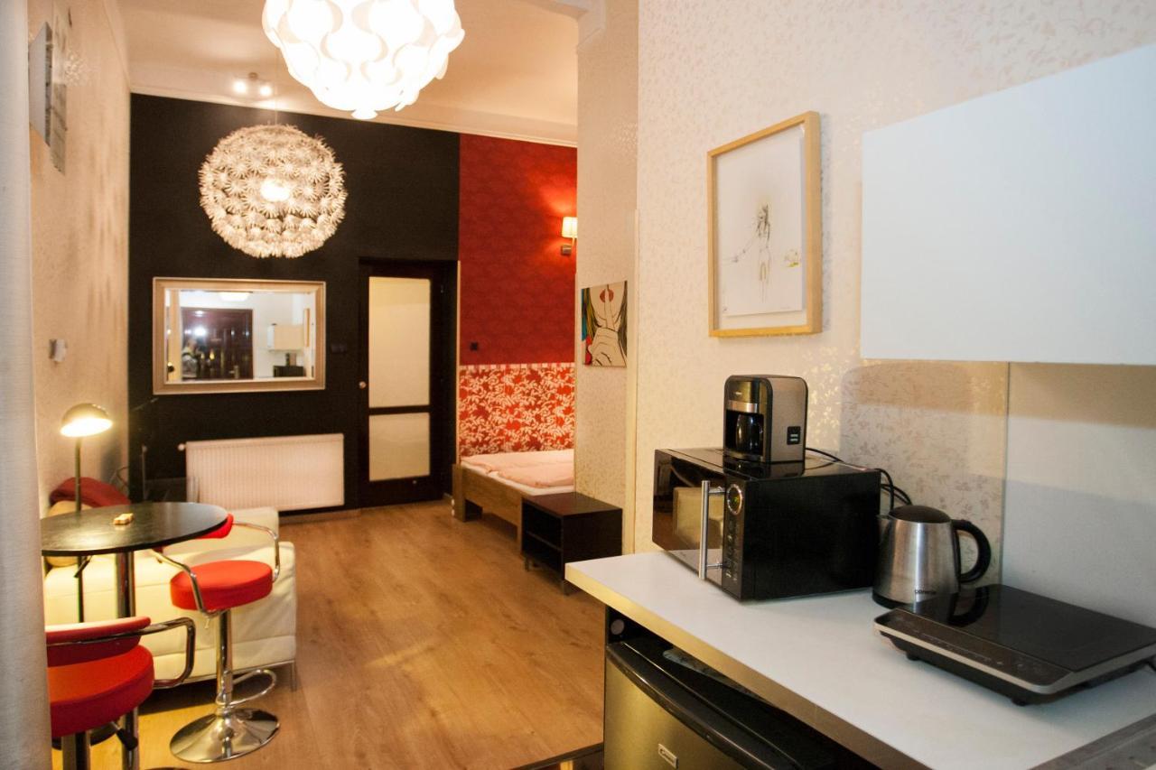 Inviting Flat In The Heart Of Town Apartment Budapest Exterior photo